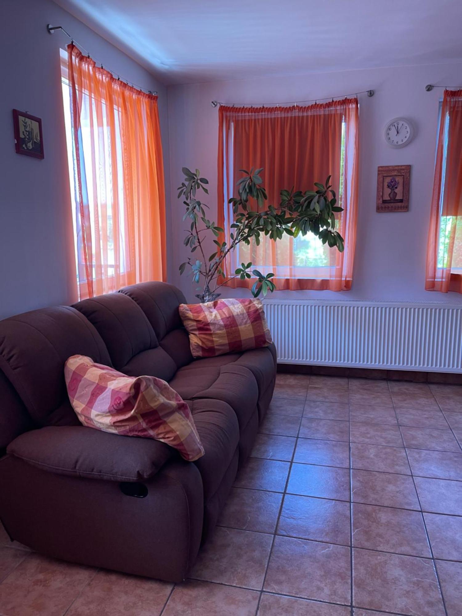 Panni Vendeghaz Hotell Egerszalók Exteriör bild