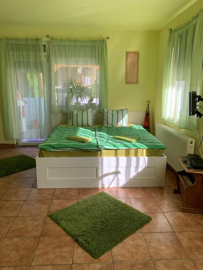 Panni Vendeghaz Hotell Egerszalók Exteriör bild